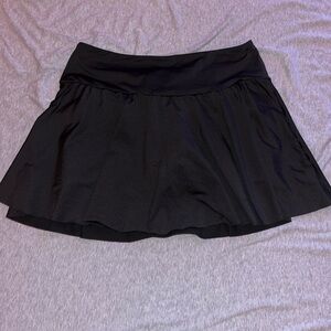 women’s black skirt